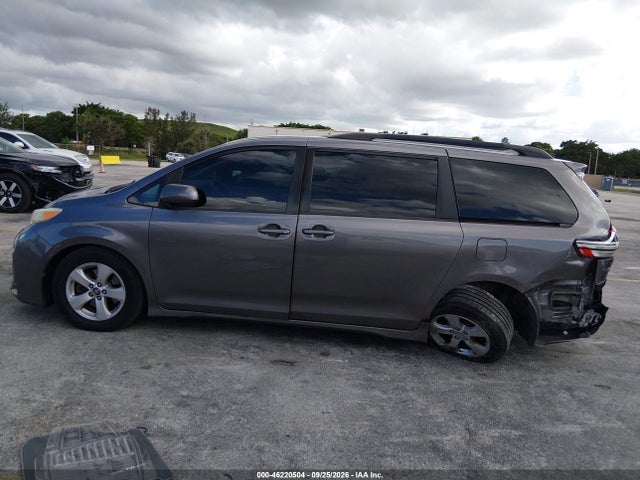2019 Toyota Sienna Le 8 Passenger მანქანა იყიდება აუქციონზე, vin: 5TDKZ3DC3KS966265, აუქციონის ნომერი: 46220504