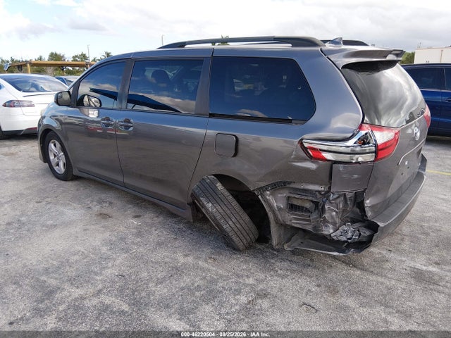 2019 Toyota Sienna Le 8 Passenger მანქანა იყიდება აუქციონზე, vin: 5TDKZ3DC3KS966265, აუქციონის ნომერი: 46220504