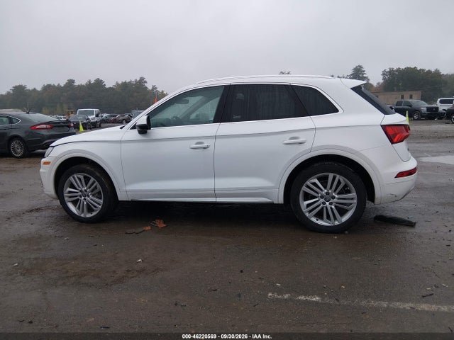 2018 Audi Q5 2.0t Premium/2.0t Tech Premium მანქანა იყიდება აუქციონზე, vin: WA1BNAFY2J2222276, აუქციონის ნომერი: 46220569