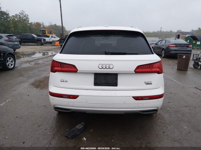 2018 Audi Q5 2.0t Premium/2.0t Tech Premium მანქანა იყიდება აუქციონზე, vin: WA1BNAFY2J2222276, აუქციონის ნომერი: 46220569