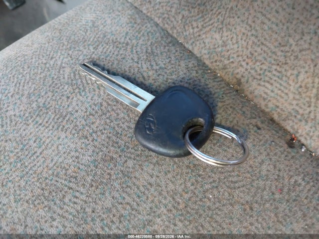 46220580 :رقم المزاد ، KMHDN45DX1U049248 vin ، 2001 Hyundai Elantra Gls مزاد بيع