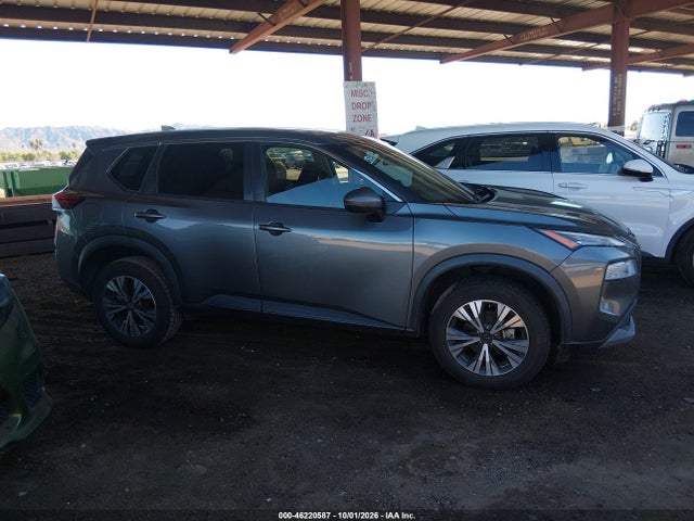 5N1BT3BA0NC719712 Nissan Rogue Sv Fwd