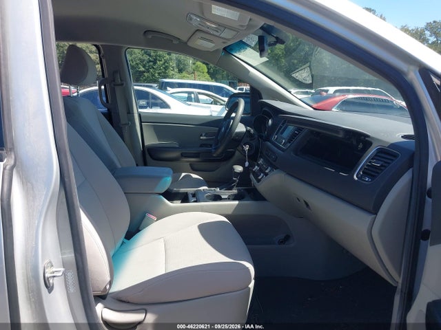Продажа на аукционе авто 2017 Kia Sedona L, vin: KNDMA5C17H6284994, номер лота: 46220621