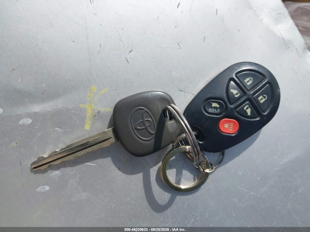 Продажа на аукционе авто 2005 Toyota Sienna Xle, vin: 5TDZA22C05S279770, номер лота: 46220633