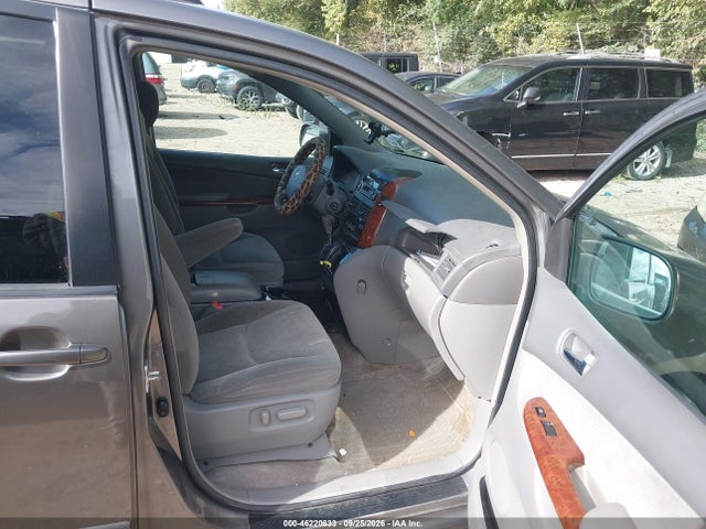 Продажа на аукционе авто 2005 Toyota Sienna Xle, vin: 5TDZA22C05S279770, номер лота: 46220633