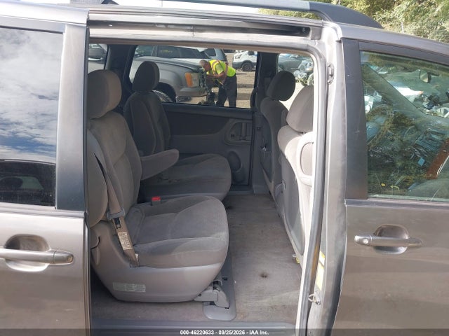 Продажа на аукционе авто 2005 Toyota Sienna Xle, vin: 5TDZA22C05S279770, номер лота: 46220633