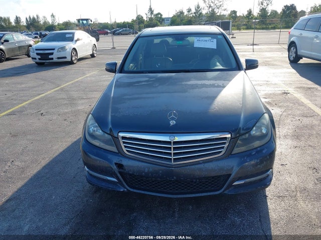 46220756 :رقم المزاد ، WDDGF8AB8ER323538 vin ، 2014 Mercedes-benz C 300 Luxury 4matic مزاد بيع