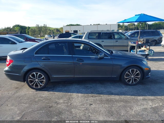 46220756 :رقم المزاد ، WDDGF8AB8ER323538 vin ، 2014 Mercedes-benz C 300 Luxury 4matic مزاد بيع