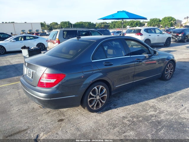 46220756 :رقم المزاد ، WDDGF8AB8ER323538 vin ، 2014 Mercedes-benz C 300 Luxury 4matic مزاد بيع