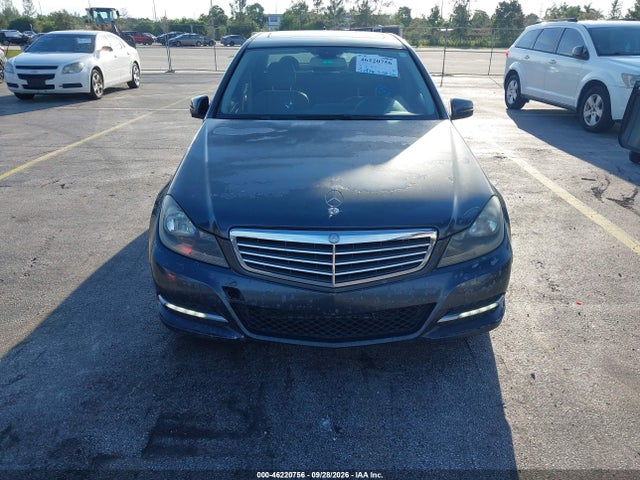 46220756 :رقم المزاد ، WDDGF8AB8ER323538 vin ، 2014 Mercedes-benz C 300 Luxury 4matic مزاد بيع