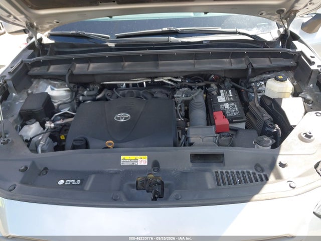 46220776 :رقم المزاد ، 5TDZZRAH4MS050537 vin ، 2021 Toyota Highlander Le مزاد بيع