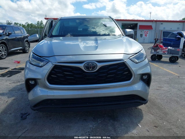 46220776 :رقم المزاد ، 5TDZZRAH4MS050537 vin ، 2021 Toyota Highlander Le مزاد بيع
