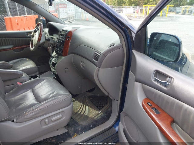 Продажа на аукционе авто 2005 Toyota Sienna Xle Limited, vin: 5TDZA22C35S301518, номер лота: 46220846
