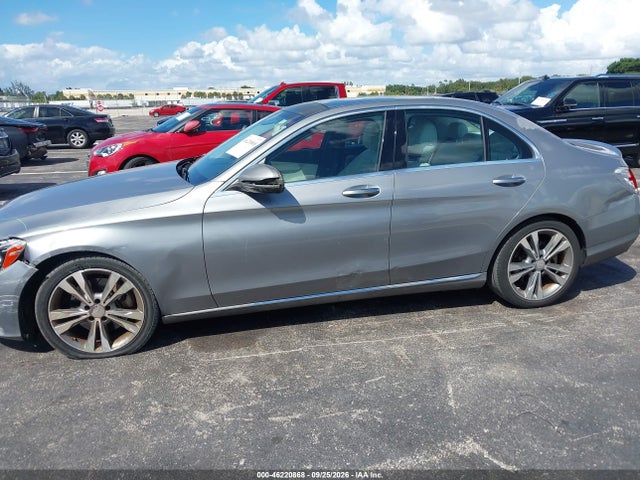 Продаж на аукціоні авто 2015 Mercedes-benz C-class C 300, vin: 55SWF4JB8FU059418, номер лоту: 46220868