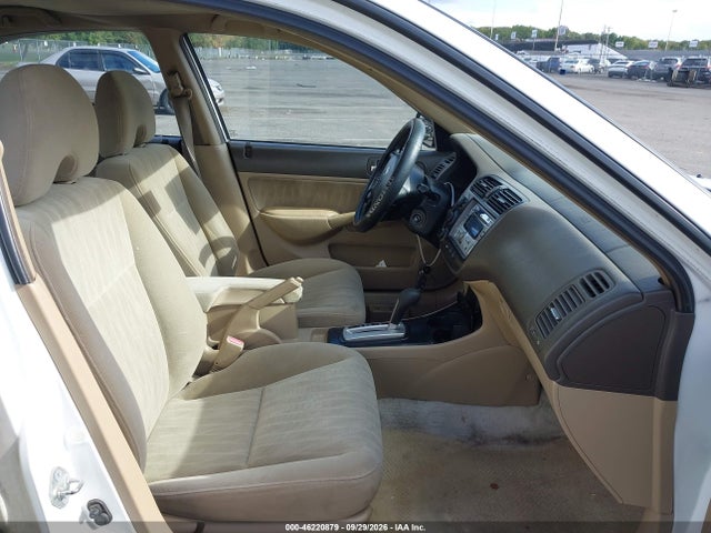 Продажа на аукционе авто 2005 Honda Civic Lx, vin: 2HGES16585H630670, номер лота: 46220879