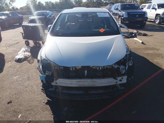 46221005 :رقم المزاد ، JTDKBRFU8J3076129 vin ، 2018 Toyota Prius مزاد بيع