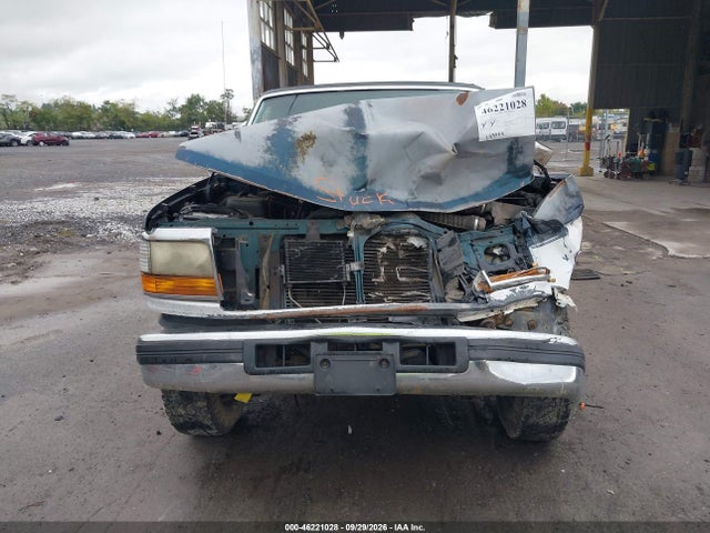 46221028 :رقم المزاد ، 1FTHX26H9TEA99299 vin ، 1996 Ford F250 مزاد بيع