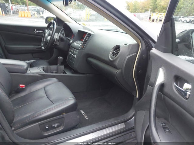 46221037 :رقم المزاد ، 1N4AA5AP2AC868386 vin ، 2010 Nissan Maxima 3.5 Sv مزاد بيع