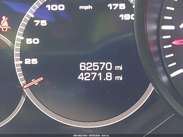 46221044 :رقم المزاد ، WP0AA2A70JL116386 vin ، 2018 Porsche Panamera 4 مزاد بيع
