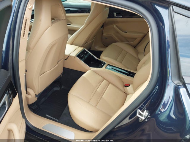 46221044 :رقم المزاد ، WP0AA2A70JL116386 vin ، 2018 Porsche Panamera 4 مزاد بيع