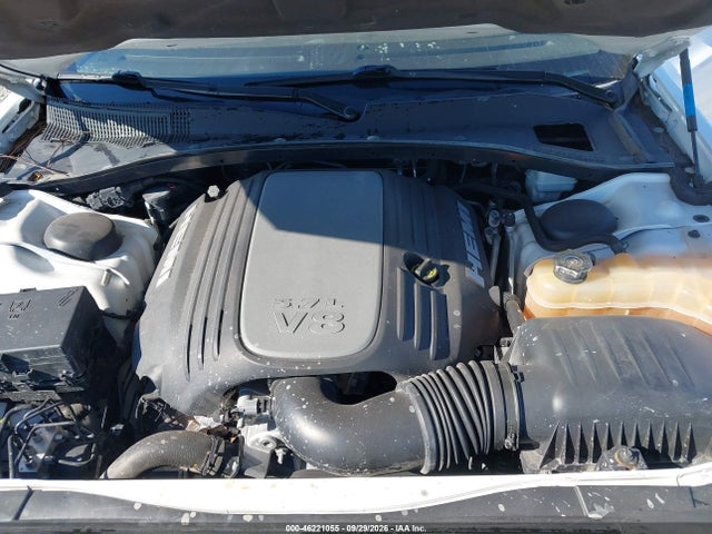 46221055 :رقم المزاد ، 2C3CCAET3DH517067 vin ، 2013 Chrysler 300c مزاد بيع