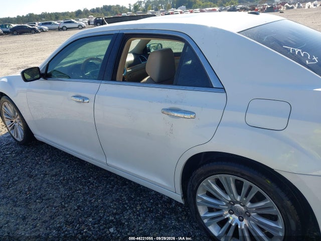 46221055 :رقم المزاد ، 2C3CCAET3DH517067 vin ، 2013 Chrysler 300c مزاد بيع