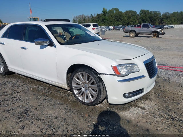 46221055 :رقم المزاد ، 2C3CCAET3DH517067 vin ، 2013 Chrysler 300c مزاد بيع