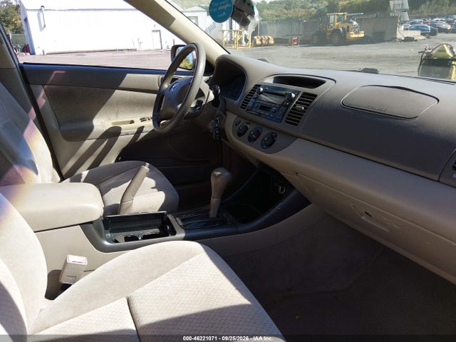 2002 Toyota Camry Le მანქანა იყიდება აუქციონზე, vin: 4T1BE32K12U618378, აუქციონის ნომერი: 46221071
