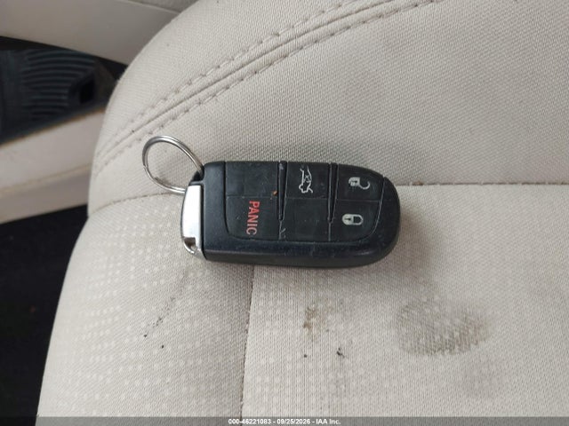 Продаж на аукціоні авто 2016 Chrysler 200 Limited, vin: 1C3CCCAB1GN152926, номер лоту: 46221083