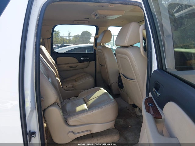 46221086 :رقم المزاد ، 3GNFK16347G317109 vin ، 2007 Chevrolet Suburban 1500 Lt مزاد بيع