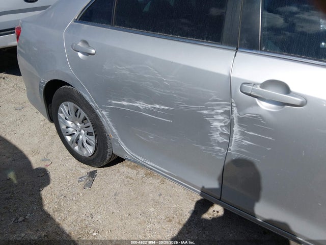 2013 Toyota Camry Le მანქანა იყიდება აუქციონზე, vin: 4T1BF1FK2DU212916, აუქციონის ნომერი: 46221094
