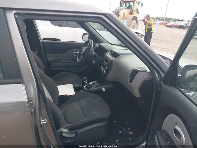 46221106 :رقم المزاد ، KNDJN2A25F7151787 vin ، 2015 Kia Soul مزاد بيع