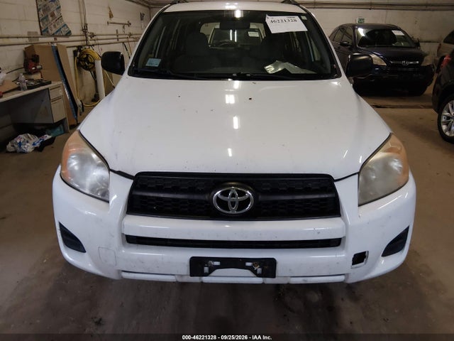 2010 Toyota Rav4 მანქანა იყიდება აუქციონზე, vin: JTMBF4DV4AD028477, აუქციონის ნომერი: 46221328