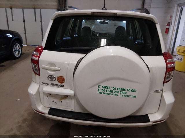 2010 Toyota Rav4 მანქანა იყიდება აუქციონზე, vin: JTMBF4DV4AD028477, აუქციონის ნომერი: 46221328