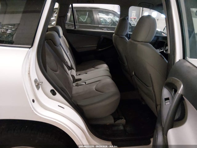2010 Toyota Rav4 მანქანა იყიდება აუქციონზე, vin: JTMBF4DV4AD028477, აუქციონის ნომერი: 46221328