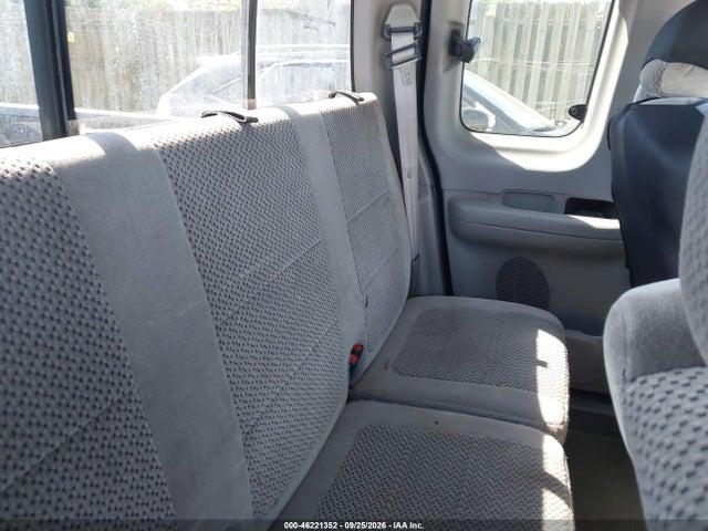 Продажа на аукционе авто 2002 Ford F-150 Lariat/xl/xlt, vin: 2FTRX18LX2CA31145, номер лота: 46221352
