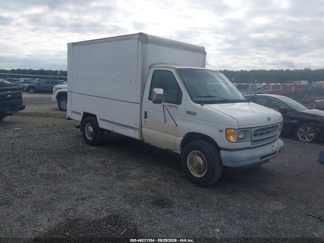 Продажа на аукционе авто 2002 Ford E-350 Cutaway Standard, vin: 1FDSE35L42HB30894, номер лота: 46221354