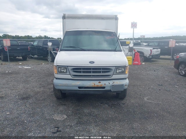 Продажа на аукционе авто 2002 Ford E-350 Cutaway Standard, vin: 1FDSE35L42HB30894, номер лота: 46221354