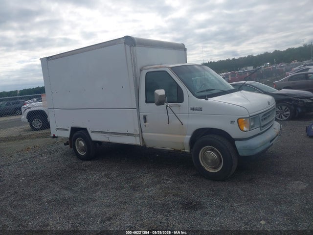 Продажа на аукционе авто 2002 Ford E-350 Cutaway Standard, vin: 1FDSE35L42HB30894, номер лота: 46221354
