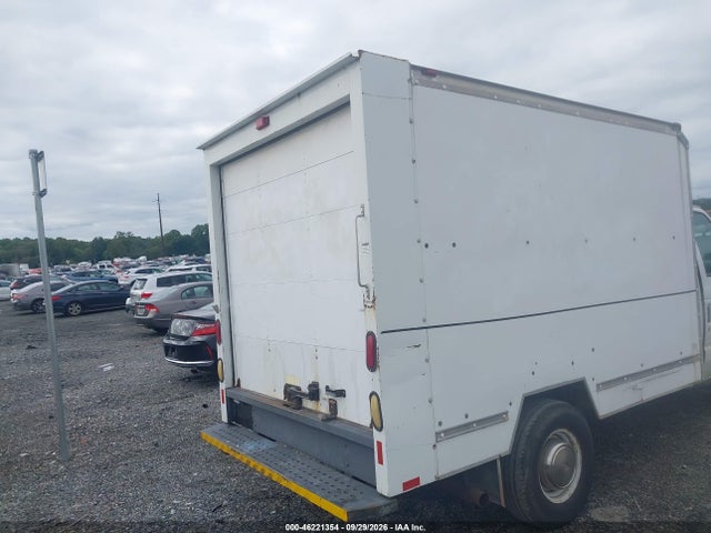 Продажа на аукционе авто 2002 Ford E-350 Cutaway Standard, vin: 1FDSE35L42HB30894, номер лота: 46221354