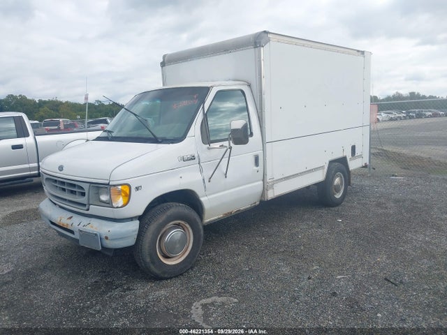 Продажа на аукционе авто 2002 Ford E-350 Cutaway Standard, vin: 1FDSE35L42HB30894, номер лота: 46221354