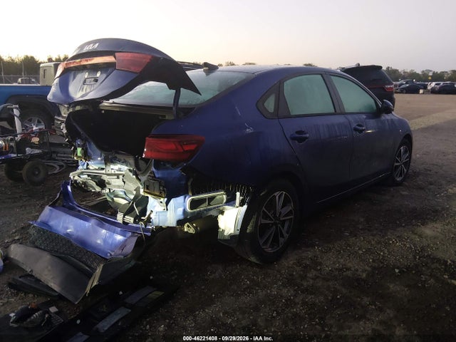 2023 Kia Forte Lxs მანქანა იყიდება აუქციონზე, vin: 3KPF24ADXPE599570, აუქციონის ნომერი: 46221408