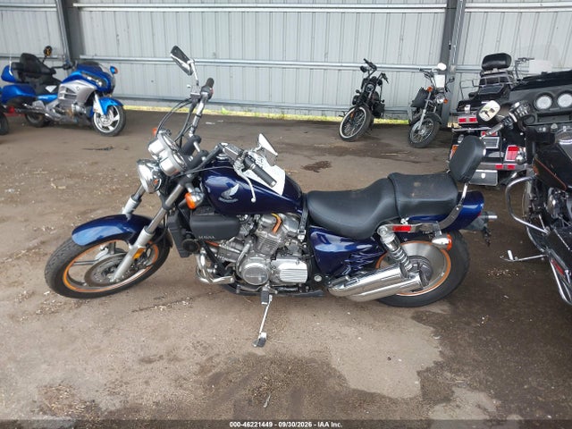 Продаж на аукціоні авто 1987 Honda Vf700 C, vin: 1HFRC2100HA310007, номер лоту: 46221449