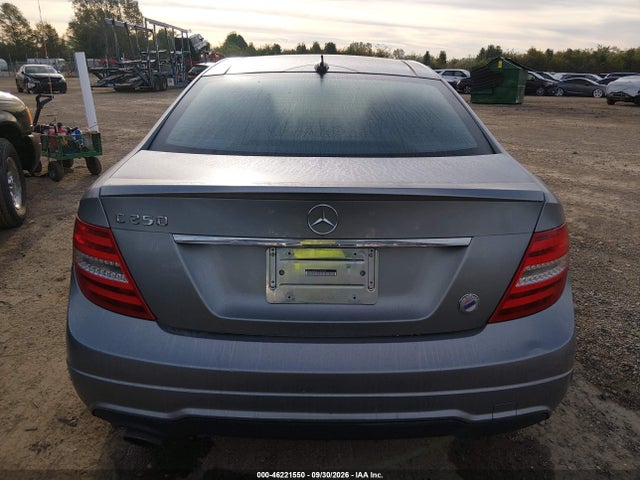 46221550 :رقم المزاد ، WDDGJ4HB9FG369664 vin ، 2015 Mercedes-benz C 250 مزاد بيع