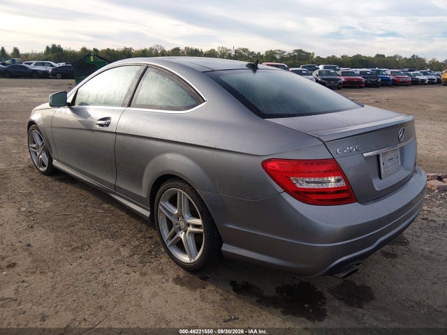 46221550 :رقم المزاد ، WDDGJ4HB9FG369664 vin ، 2015 Mercedes-benz C 250 مزاد بيع