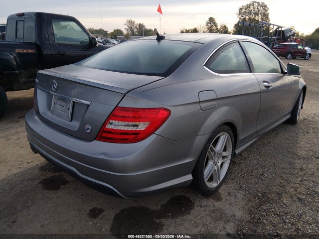 46221550 :رقم المزاد ، WDDGJ4HB9FG369664 vin ، 2015 Mercedes-benz C 250 مزاد بيع