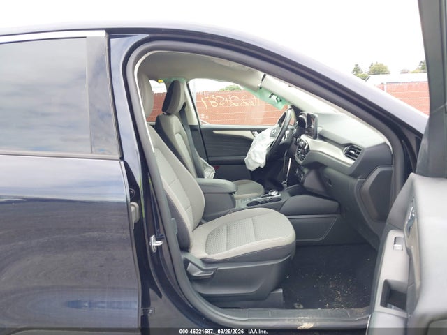 Продажа на аукционе авто 2021 Ford Escape Se, vin: 1FMCU9G67MUA14679, номер лота: 46221587