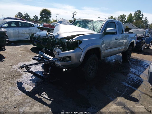 Продажа на аукционе авто 2017 Toyota Tacoma Sr5 V6, vin: 5TFSZ5AN8HX105698, номер лота: 46221679