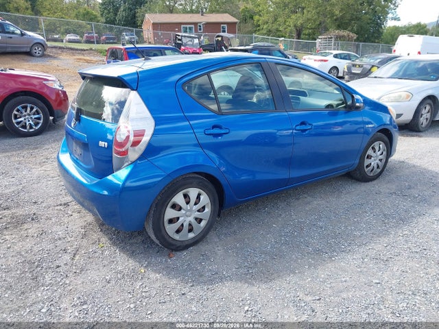 Продажа на аукционе авто 2012 Toyota Prius C Two, vin: JTDKDTB32C1509057, номер лота: 46221730