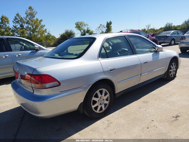 46221827 :رقم المزاد ، 1HGCG56732A021496 vin ، 2002 Honda Accord 2.3 Se مزاد بيع